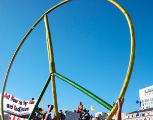 Giant Peace Sign San Francisco 2003 small